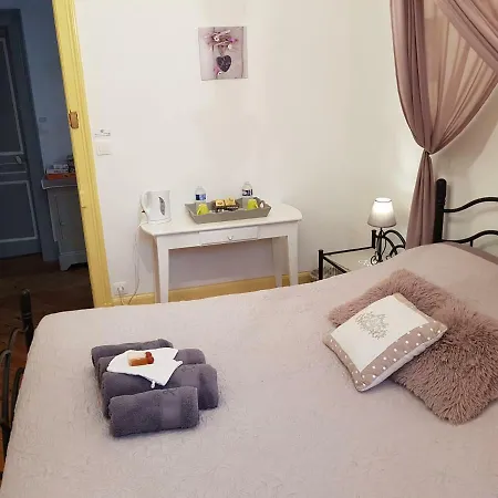 Maison D'hotes Les Polyanthas 2*